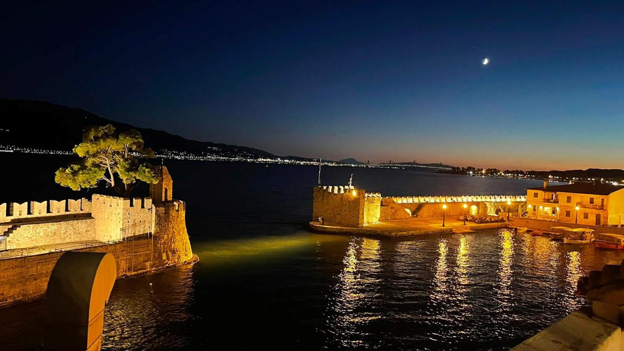 Nostos Luxury Villas With Private Pool In Nafpaktos Luaran gambar